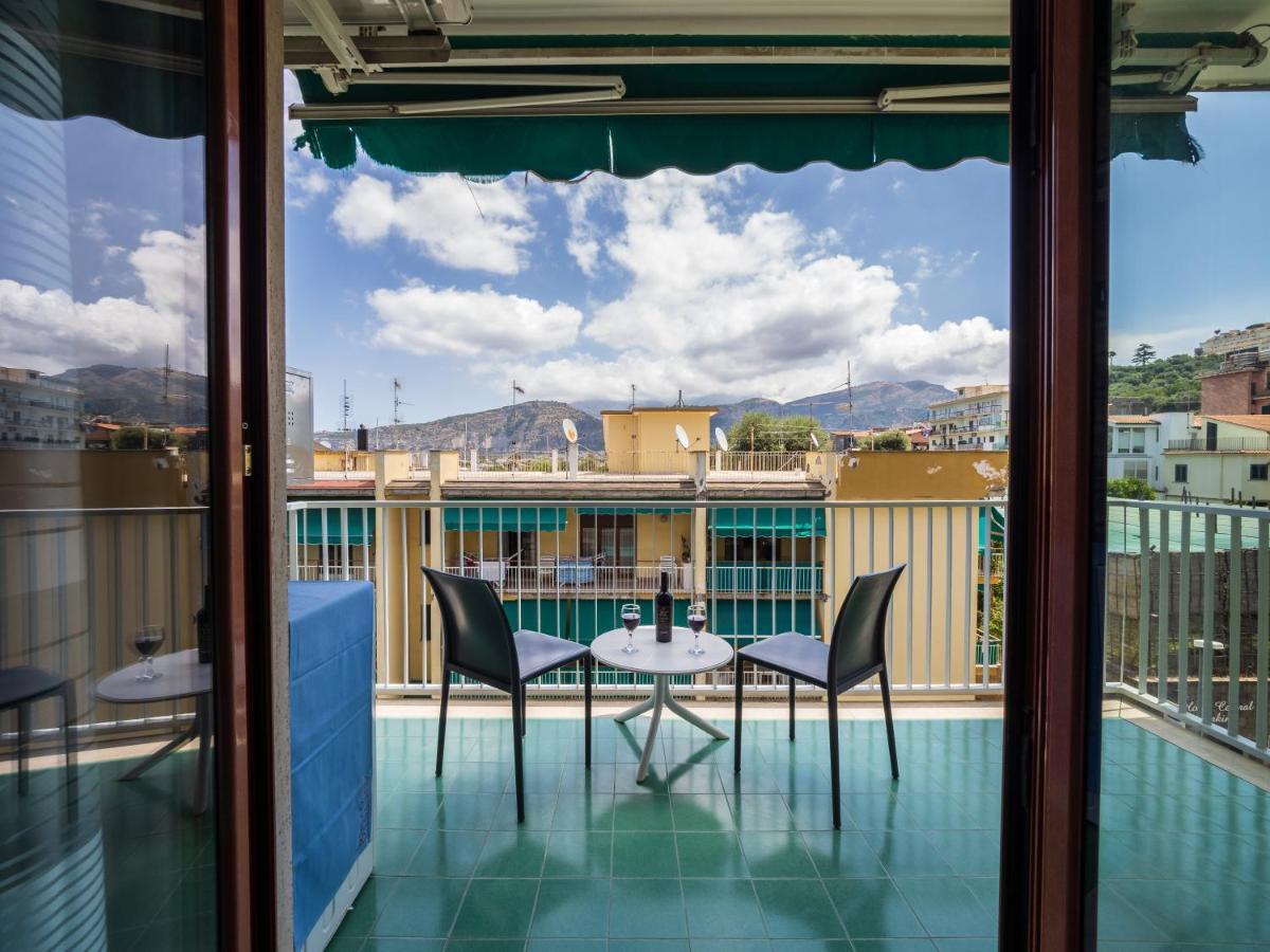 Azzurro Park Suite SORRENTO Esterno foto